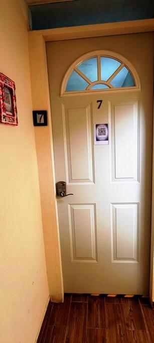 Апартаменти Departamento Privado7, 2 Camas Matri, Parking, Cocina Equipada, Wifi 65 Mb, 2 Climas,Centrico,Tv Smart Сьюдад-Вальес Екстер'єр фото